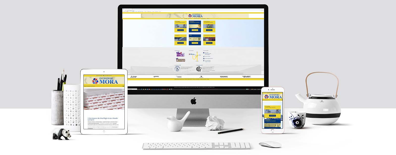 Le site Mora sur un écran Mac, un écran de tablette et un écran d'Iphone