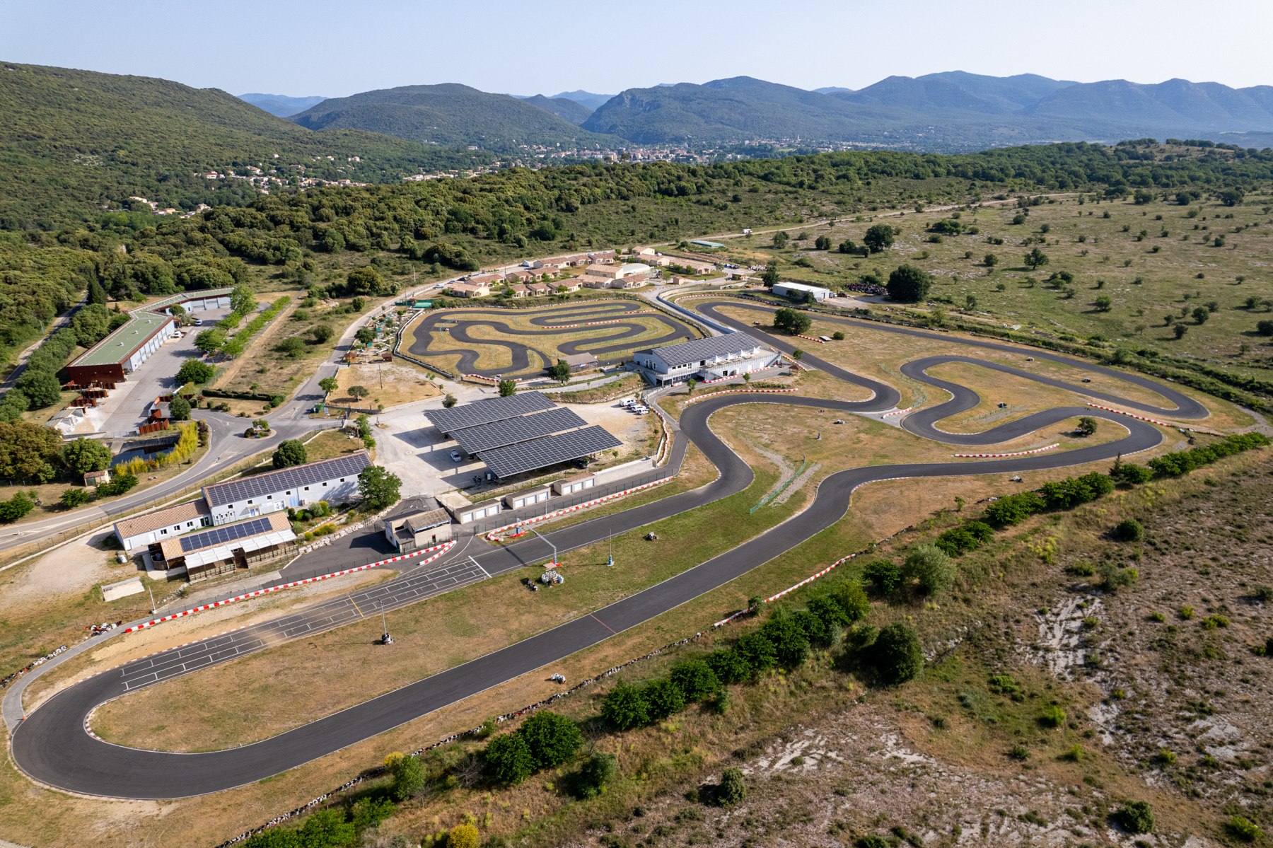 Vue drone du circuit de karting Fun Kart (Ganges - Hérault)