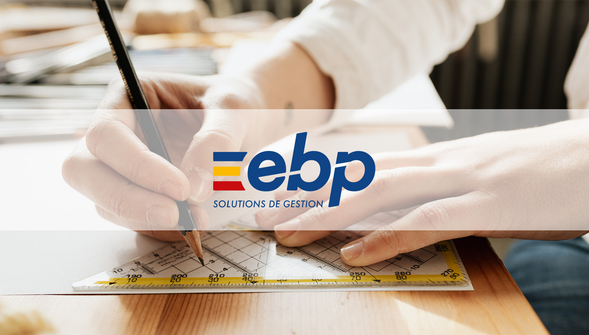 Illustration d'une intégration d'un logiciel de gestion EBP sur mesure : crayon et équerre